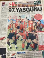 MİLLİYET GAZETESİ DOĞUM GÜNÜ HEDİYESİ - 20 EKİM 2002 -TAM TAKIM 36 SAYFADIR -Ebru Gündeş-Deniz Baykal-Güneri Cıvaoğlu-Hasan Cemal-Mehmet Y. Yılmaz-Fatih Terim-Rıdvan Dilmen-Ergün-Canaydın-Fatih Altaylı-Mehmet Taşoğlu-Samet Aybaba-Gökdeniz Karadeniz-Aziz Yıldırım-Ali Şen-Yusuf Koral-Lucescu-Aziz Yıldırım-Apo Abdullah Oktay-Hassan Yigit-Baykal’a 80 bin moral-Biraz da gülelim-Savaş tahriki var-Hediyesi-97. yaş günü-Boğa kaçamadı-Hesap kesildi-Eller birleşti-Yürekli olun