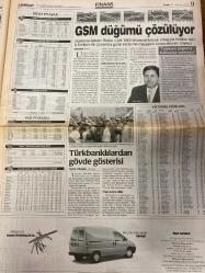 MİLLİYET GAZETESİ DOĞUM GÜNÜ HEDİYESİ - 25 HAZİRAN 2000 -TAM TAKIM 40 SAYFADIR -Alpay-Arif-Bessar-Günneri Civaoğlu-Fikret Bila-Cemil Gezmiş-Deniz Gezmiş-Ayça Atikoğlu-Güntan Mavıgözlü-Hasan Cemal-Mustafa Denizli-Halil Özer-Tayfur-Nuno Gomes-Hakan Şükür-Yaşar Saygı-Vedat Danacı-Ömer Üründül-Doğan Koloğlu-Zeki Çol-Attila Gökçe-Cenk Çelik-Erhan Telli-Kartal Yiğit-Yusuf Kobal-Meral Tamer-Eylem Türk-Arzuhan Doğan Yalçındağ-Hüsamettin Özkan-Bülent Ecevit-Rahmi Koç-Güven Erkaya-Abdullah Doğan-Afşin Yakuboğlu-Popescu-Zamorano-Seedorf-Cemil Amca’yı 68’liler uğurladı-Tek yumrukta elendik-Denizi özledim-Hazin veda-Çok şey öğrenmeliyiz-Penaltıyı bana bırak-Denizli devri bitti-Popescu’ya sarı kart-Scala insafa geldi-Yine mi Hami-TÜSİAD tanıtımda biz de varız-Seyahat acentasının Hindistan vurgunu-Kolay gelsin