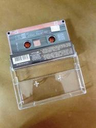 NAZIM HİKMET ŞİİRLERİ - SESLENDİREN NURSELİ İDİZ - KASET