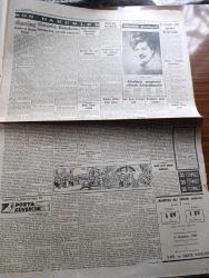 Cumhuriyet Gazetesi - 30 Temmuz 1950 - Savaş hedefi yazan Nadir Nadi Başmakale - Barışseverler Cemiyeti hakkında tahkikat - Behice Boran Adnan Cemgil Vahdettin ve matbaacı Kemal Tevkif edildiler - muhalefet başbakan Adnan Menderes'in demecine cevap veriyor - Belçika ihtilale doğru gidiyor fotoğraf - Celal Bayar yalova'ya geldi - Marmara'da meçhul bir denizaltı yoktur - Kore'de artık ricat edilmeyecek - türkiye-avusturya atletizm karşılaşması - paris'teki komünist Türk talebeleri - diploma alanı hemşireler fotoğraf - haftanın şakaları yazan Burhan Felek - korku yazan Falih Rıfkı Atay - Türkiye güzellik kraliçesi müsabakası Neriman Köksal fotoğraf - posta güvercini yazan Kerime Nadir yazı dizisi - memleketimize İlk defa kadın boks turnuvası Perapalas arkası Eldorado bahçesinde - Beşiktaş Kulübü Başkanı Ekrem Amaç'ın bir teşebbüsü - Müzeyyen Senar Işıl Mefharet Yıldırım Perihan Altındağ Sözeri Cağaloğlu Çiftesaraylar bahçesinde - Üç Silahşörler yazan Alexandre Dumas - Emirgan yalıları