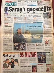 MİLLİYET GAZETESİ DOĞUM GÜNÜ HEDİYESİ - 15 MART 2000 -TAM TAKIM 30 SAYFADIR -Necmettin Erbakan-Eric Lubbock-Fikret Bila-Serhat Oğuz-Zana-David Arıkan-Abdullah Tantan-Abdullah Türk-Halil Özer-Kartal Yiğit-Atila Gökçe-Murat Ağca-Yusuf Kobal-Cem Doğut-Mustafa Genç-Şeref Eroğlu-Şeref Eroğlu-Hülya Ergün-Serpil Hayta-Nurhayat Hiçyılmazer-Yasemin Dalkılıç-Hasibe Özer-Meral Tamer-Meral Ergün-Elisabeth Arnold-Hakan Şanlıtürk-Serma Kılıç-Ceren Deniz-Güneri Cıvaoğlu-Halil Ziya Uşaklıgil-Demet Cırık-Serkan Durğu-Serdar Benli-Murat Ağca-Cem Doğut-Atilla Taş-Aysel Gürel-Mine Saraçoğlu-Mehmet Ali Erbil-Erbakan’a 312 vizesi yok-PKK’lı Lord-Siyasiler seslendiler-Tarihimizi yeniden yazın-Askerler endişeli-Özbekistan Nurculara ceza verdi-Yüzer yola start-G.Saray’ı geçeceğiz-G.Saray’dan UEFA Kupası tarifi-Rekor prim 95 milyar-Daum: Önce kulübüm-Kiliseden 2008’e destek-Kadının yumruğu var-Minderde Bora esti-Son Lolita’nın gözü yüksekte-Uçurmadan olmaz abi!-Aşk-ı Memnu 100 yaşında-Tüketici Gününüz kutlu ols