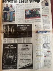 MİLLİYET GAZETESİ DOĞUM GÜNÜ HEDİYESİ - 15 MART 2000 -TAM TAKIM 30 SAYFADIR -Necmettin Erbakan-Eric Lubbock-Fikret Bila-Serhat Oğuz-Zana-David Arıkan-Abdullah Tantan-Abdullah Türk-Halil Özer-Kartal Yiğit-Atila Gökçe-Murat Ağca-Yusuf Kobal-Cem Doğut-Mustafa Genç-Şeref Eroğlu-Şeref Eroğlu-Hülya Ergün-Serpil Hayta-Nurhayat Hiçyılmazer-Yasemin Dalkılıç-Hasibe Özer-Meral Tamer-Meral Ergün-Elisabeth Arnold-Hakan Şanlıtürk-Serma Kılıç-Ceren Deniz-Güneri Cıvaoğlu-Halil Ziya Uşaklıgil-Demet Cırık-Serkan Durğu-Serdar Benli-Murat Ağca-Cem Doğut-Atilla Taş-Aysel Gürel-Mine Saraçoğlu-Mehmet Ali Erbil-Erbakan’a 312 vizesi yok-PKK’lı Lord-Siyasiler seslendiler-Tarihimizi yeniden yazın-Askerler endişeli-Özbekistan Nurculara ceza verdi-Yüzer yola start-G.Saray’ı geçeceğiz-G.Saray’dan UEFA Kupası tarifi-Rekor prim 95 milyar-Daum: Önce kulübüm-Kiliseden 2008’e destek-Kadının yumruğu var-Minderde Bora esti-Son Lolita’nın gözü yüksekte-Uçurmadan olmaz abi!-Aşk-ı Memnu 100 yaşında-Tüketici Gününüz kutlu ols