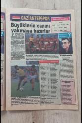 FOTOSPOR 1990 1991 TÜRKİYE FUTBOL LİGİ FİKSTÜRÜ  BEŞİKTAŞ TRABZONSPOR GALATASARAY FENERBAHÇE KARŞIYAKA GAZİANTEP GENÇLERBİRLİĞİ KONYA SARIYER BAKIRKÖY ANKARAGUCÜ BURSASPOR BOLUSPOR AYDINSPOR ADANASPOR ZEYTİNBURNUSPOR KOLEKSIYON NOSTALJİ