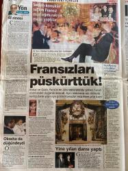 MİLLİYET GAZETESİ DOĞUM GÜNÜ HEDİYESİ - 17 ARALIK 2000 -TAM TAKIM 36 SAYFADIR -Türkan Şoray-Yağmur Şoray-Birsen Altuntaş-Mehmet Ali Alabora-Deniz Altuntaş-Hülya Şen-Levent Kırca-Oya Başar-Serpil Yılmaz-Fazıl Say-Mine Kırıkkanat-Fikret Bila-Ali Şen-Bahar Yazıcı-Okan Bayülgen-Fatih Ürek-Tolunay Kafkas-Tayfur Havutçu-Scala-Nouma-Erol Kaynar-Ömer Üründül-Togay Bayatlı-Erdoğan Şenay-Lucescu-Yılmaz Karakoyunlu-Mustafa Canlı-Bayram Aydın-Recep Akpınar-Hasan Cemal-Güneri Cıvaoğlu-Muzaffer Ersoy-Jardel-Hakan Şükür-Metın Tokat-Rus Bilim Adamları-Vural Karaismailoğlu-Ahmet Necdet Sezer-Okocha Kızını kıskanıyor-Memoli’nin saçları asgari ücrete tabi-Kahpe Bizans’ın ünü Londra’da-Başar’la Bayülgen ‘karı koca’ oluyor-Evliliğe baba onayı-Sevdiklerinize hediyenizi aldınız mı?-Fransızları püskürttük!-Yine yılan dansı yaptı-Geline 100 milyarlık yüzük-Okacha da düğündeydi-Af zirvesi-Seçkin konuklar seçkin Fransız mutfağını rakıya meze yaptılar-Herkes korktu ama ben korkmam-Yarın başımıza taş yağabilir-Göz
