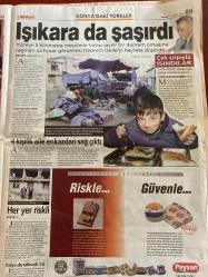 MİLLİYET GAZETESİ DOĞUM GÜNÜ HEDİYESİ - 17 ARALIK 2000 -TAM TAKIM 36 SAYFADIR -Türkan Şoray-Yağmur Şoray-Birsen Altuntaş-Mehmet Ali Alabora-Deniz Altuntaş-Hülya Şen-Levent Kırca-Oya Başar-Serpil Yılmaz-Fazıl Say-Mine Kırıkkanat-Fikret Bila-Ali Şen-Bahar Yazıcı-Okan Bayülgen-Fatih Ürek-Tolunay Kafkas-Tayfur Havutçu-Scala-Nouma-Erol Kaynar-Ömer Üründül-Togay Bayatlı-Erdoğan Şenay-Lucescu-Yılmaz Karakoyunlu-Mustafa Canlı-Bayram Aydın-Recep Akpınar-Hasan Cemal-Güneri Cıvaoğlu-Muzaffer Ersoy-Jardel-Hakan Şükür-Metın Tokat-Rus Bilim Adamları-Vural Karaismailoğlu-Ahmet Necdet Sezer-Okocha Kızını kıskanıyor-Memoli’nin saçları asgari ücrete tabi-Kahpe Bizans’ın ünü Londra’da-Başar’la Bayülgen ‘karı koca’ oluyor-Evliliğe baba onayı-Sevdiklerinize hediyenizi aldınız mı?-Fransızları püskürttük!-Yine yılan dansı yaptı-Geline 100 milyarlık yüzük-Okacha da düğündeydi-Af zirvesi-Seçkin konuklar seçkin Fransız mutfağını rakıya meze yaptılar-Herkes korktu ama ben korkmam-Yarın başımıza taş yağabilir-Göz