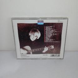 CD Fikret Kızılok dünden bugüne 1965-2001 albümü. Orijinal. sorunsuz çalışıyor.