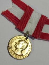 Atatürk Madalya - Madalyon - 1881 / 1938 Atatürkün  vefatı Hatıra Madalyon..2 cm. Nadir Çıkan bir Madalyon..