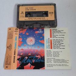 Kaset Yeni türkü, günebakan albümü. Kağıt Baskı !kaset ve kartonette yazı var