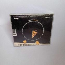 CD Fahir Atakoğlu, İstanbul temmuz 1997 Senfonik konseri. Sarı bandrollü dönem albümü. Orijinal. Sorunsuz çalışıyor