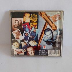 Cd Serdar Ortaç yaz yağmuru 1996 raks kırmızı bandrollü dönem albümü. Disk 10 üzerinden 9. Orijinal. sorunsuz çalışıyor.