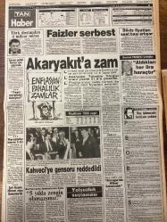 TAN GAZETESİ DOĞUM GÜNÜ HEDİYESİ - 12 EKİM 1988 - TAM TAKIM 8 SAYFADIR -İbrahim Tatlıses-Turgut Özal-Hülya Hanım-Muhammet Diler-Fatih Değirmenci-Halim Çorbalı-Kemal Zorlu-Bülent Ecevit-John Hurt-Edward Wood-Cahide Sonku-Hülya Koçyiğit-Fahri Korutürk-Altan Varol-Kadir Sezer-Barzani-Papandreu-Demirel-İnönü-Cevat Özer-Cevahir Güzel-Arif Kemal-Ayşen Akyol-Meral Arda-Gönül Pınar-Süle Okay-Handan Ceylan-Burçin-Makbule Çiçek-Hülya Sözer-Makbule Çiçek-Merhametli Tülay-Ayten Doğrulmaz-Ayhan Atar-Zeki  Tasarrufu takan yok-Dil dersi yerine aşk dersi alırken yakalandılar-Şimşir Hanım okulu yaktı-Göze göz dişe diş-Halim Çorbalı’nın etekleri tutuştu-Nazar değdi-Gün millilerin-Ezeli rekabet milli maça baskın çıktı-Zorlu yarış-Cahide’nin sayısız kostümü var-Kız evi oğlan evi-Prezervatif süs oldu-Barzani Peşmergelere geri dön çağrısı yaptı-Akaryakıta zam-Kahveci’ye gensoru reddedildi-Öldürürken ağlıyordu-Tülay çılgın aşığına acıdı-Naîm’in Romanı-Cevahir Güzel-Arif Kemal