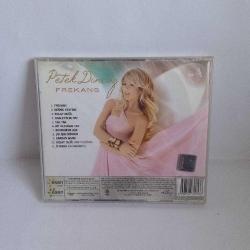 CD Petek Dinçöz frekans albümü ambalajında