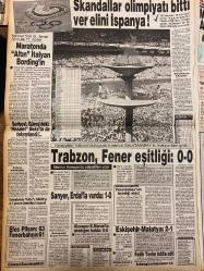 TAN GAZETESİ DOĞUM GÜNÜ HEDİYESİ - 3 EKİM 1988 - TAM TAKIM 8 SAYFADIR -Ayten Hanım-Nazım Bey-Naim Süleymanoğlu-İnönü-Minaşe Hanım-Erdoğan Bey-Songül Karaca-Ayşe Şefçi-Orhan-Ayşe-M.Ali Birand-Mehmet Ali Ağca-Meral Mansuroğlu-Fevzi Tuna-Gürer Aykal-Genco Erkal-Haldun Taner-Burhan Cacan-Nilüfer-Mehmet Terzi-Ahmet Altun-Hüseyin Akçay-Fatih Terim-Naim Süleymanoğlu-Cem Atabeyoğlu-Cevat Özer-Cevat Özer-Cevat Özer-Cevat Özer-Cevat Özer-Cevat Özer Ayten’in kaderi-Özal kuyuya bir taş daha attı-Evcillik oyunu hüsranla bitti-Fedakâr kadın-Kahveye haksızlık etmeyin-Mücahitlere moral verecek-Olimpiyatlardan Grip de geldi-Minik yüreklerin sevinci-M.Ali Birand 7 yıl sonra Ağca’nın dilini çözdü-Keşanlı Ali Destanı-Skandallar olimpiyatı bitti ver elini İspanya-Trabzon Fener eşitliği-Sabah gazetesi kurşunlandı-Sıkıntılı karamsar insanlar artıyor-Zeytinburnu’nun çehresi değişiyor-Naim dünyaya Bulgar zulmünü anlatacak-Naim’in Romanı-Boğaz’ın Kefeliköy suyu böbrekler için birebir-Burhan Cacan Ayaz Geceler-N
