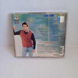 CD Mahsun Kırmızıgül, yüzyılın türküleri albümü , 2 cd. Orijinal. Dinlemeyi etkilemeyen çizikler var. Sorunsuz çalışıyor.