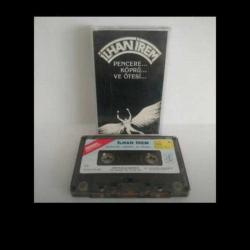 Kaset ilhan irem, pencere köprü ve ötesi albümü. Kartonette yapışma var.