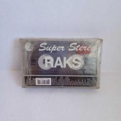 kaset mc hammer inside out ambalajında