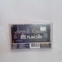 Kaset destan 3 albümü, yalan dünya, ambalajında