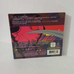 CD+DVD Joe Satriani Surfing with the Alien albümü , Avrupa baskı. Orijinal. Sorunsuz çalışıyor.