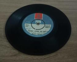 MUSTAFA SAĞYAŞAR-HASRET İÇİMDE BİR KOR