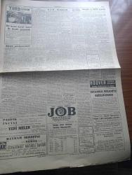 Cumhuriyet Gazetesi - 10 Şubat 1964 - Maliye Bakanı Ferit Melen yabancılar yatırımlarınız için önce Türk parası bulun sonra dolar isteyin diyorlar - tadil edilmiş anglo Amerikan teklifini bazı şartlarla kabul ettiğimiz anlaşılıyor - kuvvetin NATO emrinde olmasını şart koşuyoruz - Kıbrıs bir üçlü veya beşli mesele olmaktan çıkarak bloklar arası hale geldi - Amerikan Dışişleri müsteşarı George Ball Ankara'ya geliyor - Adalet partisine göre Toprak reformu mülkiyet haklarını zedeliyor - Amerika NATO kuvvetine katılmama temayülünde - Kıbrıs'ta Tedhişciler tarafından yakılan bir Türk evi fotoğraf - benzinciler fazla kar için akaryakıta gaz karıştırıyor - Türkiye İşçi Partisi genel kongresi'ne katılan delegeler Fotoğraf - yabancı ilim adamlarının tarihi eserlerimizi çalıp götürdükleri İleri sürüldü - Allah ne verdiyse yazan İlhan Selçuk - 1963-1964 Yunus Nadi armağanı - mühim bir bünye meselesi yazan Burhan Felek - sinema tiyatro programı - iklim ve hayat -  Fenerbahçe 2 Kasımpaşa 0