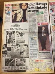 TAN 2 GAZETESİ DOĞUM GÜNÜ HEDİYESİ - 3 NİSAN 1988 - 4 SAYFADIR - Prenses Diana-Madonna-Hakkı Yalçın-Şahin Büyükçay-Atila-Metin Soysal-Süleyman Gök-Seçil Çakmaklı-Tolga Savacı-Mehmet Aydın-Nazmi Özer-Memduh Uysal-Saadet Gürses-Rasit Durukan-Necia Akınar-Elif Güleç-Kenan Erçetingöz-Prenses-Benven Gün-Patrick-Hatayı kendinizde arayın-Yeşil yeşil-Doğayla birlikte kadınlar da yeşeriyor-Jimnastik mayoları bile yeşil-Saten ve yeşilin canlılığı-Sahne daha cazip-Makarnacı kardeşler-Filmciler peşlerine düştü-Tan Erkek-Yaklaşacak erkek olmayın-Hastalığı saklamak sakıncalar doğurur-Bir sempatik kral-Yuvanız çatırdıyorsa eğer-Bir harika reçete-Bir yemek-Pırasa böreği-Her kadının başındaki dert-Bu hastalığı neden gizliyorsunuz-Tipinize göre mayo-Carlit’nin Melekleri-Zekai Bey