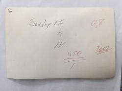 1965 TÜRKİYE GÜZELİ SEVTAP ETİ'NİN ORİJİNAL 2'Lİ FOTOĞRAF SETİ - 18 x 12 cm EBADINDA  - SEVTAP ETİ, YALÇIN GÜLHAN ve KADİR İNANIR'IN AYNI KARELERDE OLDUĞU 2 FARKLI FOTOĞRAF