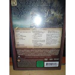 Dvd Yüzüklerin Efendisi iki kule. Cover Almanca. Diller İngilizce, Almanca. Türkçe desteği yok. Kitapçıklı. 2 disk. Temiz koleksiyonluk