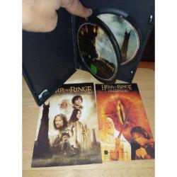 Dvd Yüzüklerin Efendisi iki kule. Cover Almanca. Diller İngilizce, Almanca. Türkçe desteği yok. Kitapçıklı. 2 disk. Temiz koleksiyonluk
