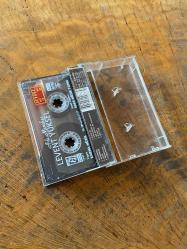 LEVENT YÜKSEL - ADI MENEKŞE - KASET