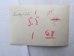 1965 TÜRKİYE GÜZELİ SEVTAP ETİ'NİN ORİJİNAL 3'LÜ FOTOĞRAF SETİ - 18 x 12 cm EBADINDA  - SEVTAP ETİ, RIZA SİLAHLIPODA'NIN KULLANDIĞI WOLKSWAGEN WOWWOS ARABADA GEÇİRDİĞİ TRAFİK KAZASI SONRASI HASTANEDE TEDAVİ ALTINA ALINDIĞINDA ve OLAY YERİNDEKİ ARABANIN DURUMUNU GÖSTEREN 3 FARKLI KARE... 2 FOTOĞRAF DÖNEMİNDEN AJANS-BASIN, 1 FOTOĞRAF DİREKT ORİJİNAL BASIMDIR.