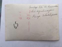 1965 TÜRKİYE GÜZELİ SEVTAP ETİ'NİN ORİJİNAL 3'LÜ FOTOĞRAF SETİ - 18 x 12 cm EBADINDA  - SEVTAP ETİ, RIZA SİLAHLIPODA'NIN KULLANDIĞI WOLKSWAGEN WOWWOS ARABADA GEÇİRDİĞİ TRAFİK KAZASI SONRASI HASTANEDE TEDAVİ ALTINA ALINDIĞINDA ve OLAY YERİNDEKİ ARABANIN DURUMUNU GÖSTEREN 3 FARKLI KARE... 2 FOTOĞRAF DÖNEMİNDEN AJANS-BASIN, 1 FOTOĞRAF DİREKT ORİJİNAL BASIMDIR.