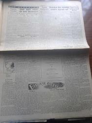 Cumhuriyet Gazetesi - 29 Ekim 1945 - Yaşasın Cumhuriyet yazan Yunus Nadi Başmakale - büyük bayram kutlu olsun fotoğraflar - Başbakan Şükrü Saraçoğlu Dün söylediği nutukla bayramı açtı - Amerika'nın dış siyaseti aydınlandı şimdi Mareşal Stalin'in söyleyeceği nutuk bekleniyor - Cumhuriyet ilanına karar verildiği gün fotoğraf - İstanbul büyük Bayramı heyecanla kutluyor fotoğraflar - milli bayram yazan Burhan Felek - Suç Ve Ceza Vadideki Zambak İzlanda Balıkçısı kitapları Remzi kitabevinde - günahsızlar filmi İpek sinemasında - kan muayenesi ile verasetin ispatı yazan doktor Kemal Saraçoğlu - Victor Hugo'ya dair yapılan dedikodular Toplayan Hamdi Varoğlu - Philips - Mefharet Yıldırım Taksim kristal salonunda - Hamiyet Yüceses Mustafa Çağlar Hacer Buluş Celal Tokses her akşam Maksim salonlarında - Müzeyyen Senar Işıl Safiye Tokay Beyoğlu Novotni Oteli altında büyük aile saz salonunda - bugünkü radyo programı - Bulmaca - Yanko orkestrası Ankara Gar Gazinosu'nda - Singer saat mağazaları