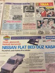 TAN GAZETESİ DOĞUM GÜNÜ HEDİYESİ - 8 AĞUSTOS 1985 - TAM TAKIM 8 SAYFADIR -Mehmet Dubeş-Hüseyin Tombaz-Dilek Rıfkı Tüyü Ahu Tuğba Ebubekir Rahman Tayfun Hopalı Serdar Aslan Dr Jülide Aral Ayşe Acar Ali Hacı Mehmet Karaman Süleyman Korkmaz B Engin Prekaz Mehmet Turgut Erdal İnönü Turgut Özal Dursun Öztürk Ünzile Yıldız Cem Karaca-Geniş bahçede zar döndü-Mehmet Dubeş’i oturttu kaptı parayı götürdü-Yandım Allah-Kendini TRT’nin makasçısı sandı-Mikiyi göstermeyince gününü gösterdiler-Kartlarınız bilgisayar denetiminde hazırlanıyor-Rahman tırlayıp TIR’dan atladı-Adamına göre muamele-Üçü bir yerde-Sapıklar Fortçuluk Frotteurism-Belediye otobüslerini mekan bellemişiz abi-Eşeklik etti-G Saray Sarıyer’i yenemedi Fenerbahçe ıslıklandı-Ülkemizde dünya standartlarında polyester branda üretildi-Üniversitelinin çilesi bitmiyor-HP ile birleşme tamamlanınca iktidarız-Metresini öldürdü-Cem Karaca yeniden Türk vatandaşı olmak istedi