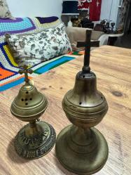 OSMANLI DÖNEMİ RUM İŞİ HAÇLI BUHURDANLIK OSMANI DÖNEMİ SÜLEYMANİYE İŞİ HIRİSTİYAN RUM HAÇLI PİRİNÇ BUHURDANLIK YÜKSEKLİK:19,5 CM O DEÖNEMİ İZLERİ DURUYOR MAKEDONYA ÜSKÜPTEN ALINDI