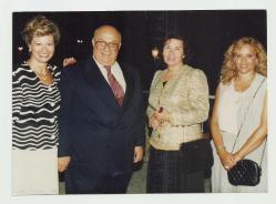 LOT.20 » RAUF DENKTAŞ VE HANIMLAR RENKLİ FOTOĞRAF...