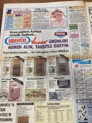 TAN GAZETESİ DOĞUM GÜNÜ HEDİYESİ - 19 MAYIS 1986 - TAM TAKIM 8 SAYFADIR -Turgut Özal-Tunçelli Fındık Dede-Nurettin Soydan-Mehtap-Maria-Nevin-Çapkın Akgül-Bülent Ecevit-Rahşan Ecevit-Ajda Pekkan-Nihat Erim-Nurettin Akçakaya-Bülent Gürkan-Tuncel Fikri Kadir Artiz Ferit-Nejat Alp-Sibel Can-Mazide-Gönül Hanım-Seher Şeniz-Hakkı Yalçın-Asım Ünlü-Kemal Türk-Fikret Fikri Ünal-Hülya Aşan-Erşan Öner Gökhan-Alex Walf-Rebecca Ann Anahorn-Serbülent Sultan-Ümran ve Baki Çallıoğlu-Günseli Noyan-Altdirek-Mehtap’ın yüzünden-Ramazan diye böyle kapandılar-Sadullah’a çok kızıyorum-Münih aşk hattı-Gün gençlerin-Gerçek demokrasi için anayasa değişmelidir-Bayram müjdesi-İsrafın böylesine de insaf-Artiz Ferit’in figüranları-Kartal Es-Es’i geçti-Cim Bom averaj peşinde-F.Bahçe Samsun’dan rövanşı alamadı-Kocanızla gerdek gecesi tanışmayın-Kendimi elletmem-Yavrular iyi para ediyor