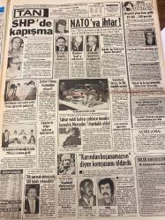TAN GAZETESİ DOĞUM GÜNÜ HEDİYESİ - 23 MAYIS 1986 - TAM TAKIM 8 SAYFADIR -Mercedes-Bahri Mutlu-İbrahim Tatlıses-Sabah Duru-Funda Fırat-Nuri Tahtalı-Linda Hanke-Mehtap-Bülent Ecevit-Demet Ecevit-Bülent Gürkan-Necati Attıcı-Tevfik Uzunoğlu-Mehmet Zer-İbrahim Erdem-Harun Yardım-Hakkı Yalçın-Merih Fırat-Recep Kaymak-Yıldız Arhan-Hayko-Vesla Valović-Nihat Erence-Aydın Samanbeyli-Musa Eroğlu-Nurtac Düzgit-Şevket Yılmaz-Süleyman Demirel-Erdal İnönü-Alparslan Türkeş-Turgut Özal-Mehmet Kaplan-Haydar Kaplan-Kaddafi-Nuri Tahtalı-Cevdet Sunay-İpek Erdem-Artiz Ferit-Durakoğlu-Nuri Tunalı-Arif Kaptan-Candan Tarhan-G.Saray-Beşiktaş-Fenerbahçe-SHP’de kapışma-NATO’ya ihtar-Kaddafi diplomatını öldürttü-Manyak kadın karnını ısırdı-Güreş karakolda bitti-Dişçisinden yüzme öğreniyor-Hem bekar hem kılıbık-Geceler Cim-Bom Arif’in-Türkiye’de resmen şike yapılıyor-Artiz Ferit’in figüranları