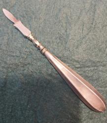 Tıp Aleti, Cerrah Aleti, Osmanlı Dönemi 800 Ayar Gümüş Damgalı Bistürü 11,5 cm. 14 gram.