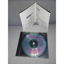 Cd Bülent Ersoy, ablan kurban olsun sana, sarı bandrol dönem albümü. Orijinal. Sorunsuz çalışıyor.