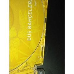 Cd Sezen Aksu düş bahçeleri. Disk 10 üzerinden 9. Orijinal. Sorunsuz çalışıyor.