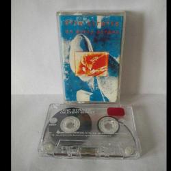 Kaset Dire Straits, On Every Street Albümü