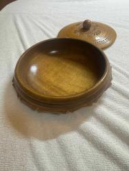 Antika Makedonya yapımı Ahşa el işlemeli ikramlık şekerlik  çapı 16 cm. yüksekliği 8 cm