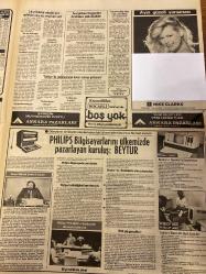 TAN GAZETESİ DOĞUM GÜNÜ HEDİYESİ - 7 NİSAN 1985 - TAM TAKIM 8 SAYFADIR -Sümbül Hanım-Gölge Adam-Nebahat-Ahmet Ayyıldız-Saffet-Saffet Şener-Ulrike-Mahir Tavus-Ulrich-Metin Akyüz-Sabiye Karaağız-Ramattin Aktaş-Filiz Tomruk-Sezer Güvençli-Barbara Schantz-Gisbert Sonnenberg-Refik Dömen-Ulrich Meltz-Karl Frank-Faruk Dikvici-Turgay-Ertem-Galatasaray-Boluspor-Osman Sadık-Osman Sağlam-Metin Oktay-Selcan-Naki Uygun-Murat Turan-Tarık Akan-Hülya Avşar-Nuri Alço-Zümrüt Cansel-Şehnaz Dilan-Osman F. Seden-Ümit Efekan-Orhan Eşen-Ertem Eğilmez-Leyla Çağlar-Mahmut Tezcan-Orhan Akkoç-Halil Şahin-Halil Satın-Turgut Özal-Sunar Papandreu-Ali Doğan-Emin Derman-Emin D. Aydın-Güzel Nebahat-Nike Clarke-Çılgın Nebahat evlendiği gece gelinliğini çöpe atıp sevgilisine kaçtı-Türkiye’de yediklerimden tekrar yemeye geliyorum-Tek maaş yetmiyor-Kadın vücudu erkeklerin gözleri için yaratıldı-Katili kaçırdı şansı açıldı-Bekâret kontrolü yaparken katil oldu-Bir gece biri gelip beni öldürecek dedi dediği şekilde öldürüldü