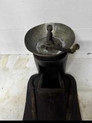 ANTİKA DEKORLUK OSMANLI DÖNEMİ KAHVE KARABİBER  DEĞİRMENİ ÇALIŞIR DURUMDA