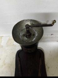 ANTİKA DEKORLUK OSMANLI DÖNEMİ KAHVE KARABİBER  DEĞİRMENİ ÇALIŞIR DURUMDA