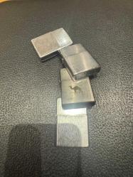 ORJİNAL ZİPPO ÇAKMAKLAR 4’ü de Çalışır durumda SERİLERİ ALTTA  YAZIYOR  L 04 -D 08 - H VII- K VIII