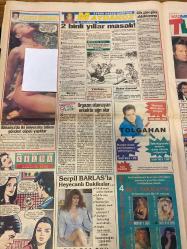 TAN GAZETESİ DOĞUM GÜNÜ HEDİYESİ - 23 ARALIK 1992 - TAM TAKIM 8 SAYFADIR -Ahmet Çetinsaya-Yüksel-Müjde Ar-Yavuz Çuhacı-Aysel-Arda Özülkü-Serpil Barışal-Güvenç Kurtar-Nuri Tek-Secat Özen-Fatih Solmaz-Atilla Solaker-Güven Sert-Cici Kızlar-Pınar Erkal-Serdar Er-Ayşe Emel Mesci-Selim Yener-Tanju-Yüksel-Jean İnönü-Süleyman Demirel-Rıza Akçalı-Ayşen Gruda-Ahmet Çetinsaya-Yavuz Çuhacı-Müjde Ar-Arda Özülkü-Serpil Barışal-Güvenç Kurtar-Nuri Tek-Serdar Er-Pınar Erkal Heykeli dikilecek doktor-3 ton kömür için öz kızını sattı-AIDS’li Yüksel’in sisli itirafları-Demirel ve İnönü için özel hindi yetiştirildi-Domuz kadar oldular-Heykeli dikilecek doktor-Hastane değil lüks otel-Tanju 9 yıl hapis yedi-Patronlardan 20 milyar isteyen müdür sürgüne gitti-Heykeli dikilecek doktor-Ayşel’le yattım şaşı kalktım-Seks filmi seyretmekten çok hoşlanıyorum-Sanatçılar çok matrak insanlar-Mankenler savaş istiyor-R.Madrid’i çalıştırırım-Deda gülmekten öldü-Gecelerin Yaşarı-Yeni assolistin hayat hikayesi-Gecenin filmi