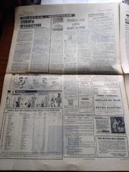 Cumhuriyet Gazetesi - 25 Kasım 1967 - Cevdet Sunay Kıbrıs'a müdahale kararımızı bütün ülkelere bildirdi - Amerika yine hatırlattı NATO'ya ait silah ve teçhizat kullanılamaz - Makarios gerekirse savaşırız dedi - Bir Türk köyüne iki defa ateş açıldı - Kıbrıs'ın isteğiyle güvenlik Konseyi acele toplanıyor - İsmet İnönü hükümetin bilgi vermesini istedi - kıbrıs'taki Amerikalılar gidiyor - jetlerimiz Dün Kıbrıs üzerinde 1 saat uçtu - camilerde Kıbrıs ve savaş konusunda vaiz verildi - Milli Türk Talebe Birliğinden bir grup Yunan sınırına gitti - Uzunköprü Edirne tren seferleri kaldırıldı - İstanbul Belediyesi şehir tiyatroları Tepebaşı tiyatrosunda krallar da ölür ve dayan bahriyeli piyesleri - daha da bekliyoruz yazan İlhan Selçuk - İlya Erenburg'un hatıraları Çeviren Hasan Ali Ediz Yazı Dizisi - İstanbul Ankara Radyosu Programı - ümitsiz Aşk başrollerde Elizabeth Taylor Ve Richard Burton Şişli kent sinemasında - basketbolda ilk heyecan Fenerbahçe bu gece İTÜ ile karşılaşıyor - Cemal Kamacı