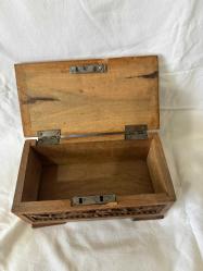 Ahşap Sandık Dekoratif Ahşap Ceviz Oyma Anahtarlı