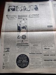 Cumhuriyet Gazetesi - 27 Ekim 1960 - Yunan havası yazan Nadir Nadi Başmakale - 6 7 Eylül davasına bugün devam edilecek - yolsuzluk davasının sanıkları Demir Turgut Abdullah Takdaş Sadettin Özil Kemal Kutlu Numan Sinanoğlu Cevat Bil Saffet Sezen duruşma sırasında fotoğraf - Ali Ulvi'nin fırçasından Kemal Aygün Fotoğraf - Kemal Aygün ve bazı müdürlere ait davaya İzmit'te devam edildi - milli birlik komitesi af kanununu dün gece kabul etti - 1960 Nobel edebiyat mükafatını kazanan şair Saint John Perse fotoğraf - Devlet Başkanı Cemal Gürsel kurtuluşumuz Atatürk'ün izinden gitmeye bağlıdır - yassıada mektebi yazan Hamdi Varoğlu - Kraliçe Elizabeth ölüm tehlikesi atlattı - iş bölümü yazan Burhan Felek - tiyatro Şair Ruhu ve Kanaviçe yazan Lütfi Ay - Şehir Tiyatrosu dram kısmında Eyyup üzerine oyun Kral Lear Ve Madam Butterfly - B milli futbol takımı dün akşam ilan edildi - Kıbrıs'ta Doğan Türk Birliği takımı favori fotoğraf - Necdet Erdem Feriköy'e antrenör oldu - Halimi boks şampiyonu oldu